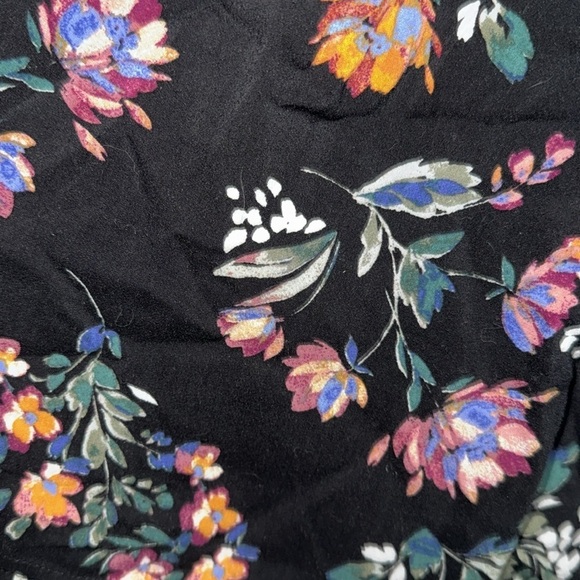 Floral Black Lace Top XL botanical Arizona Jean Co ruffled sheer shoulder - Picture 3 of 4